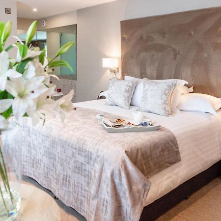 Gleesons Townhouse Booterstown Hotell Dublin Exteriör bild
