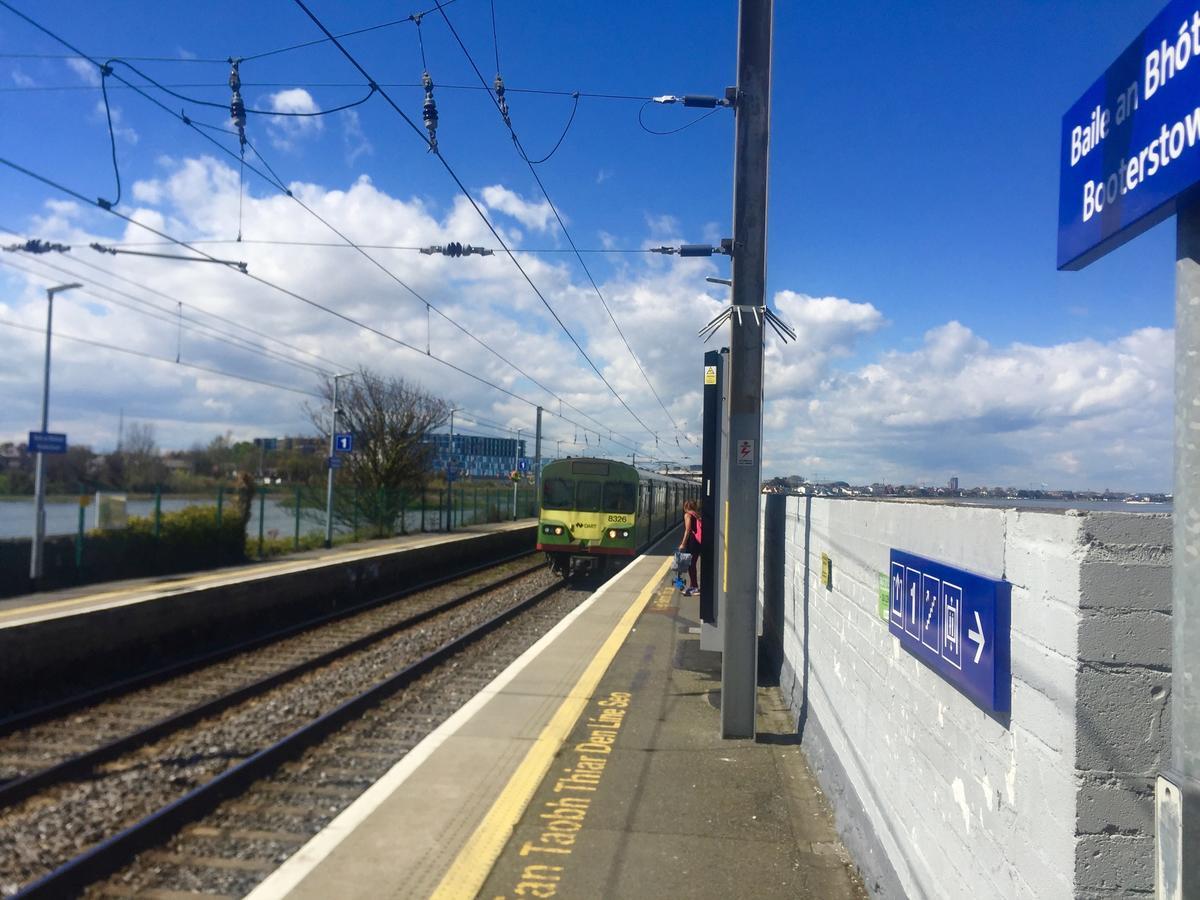 Gleesons Townhouse Booterstown Hotell Dublin Exteriör bild