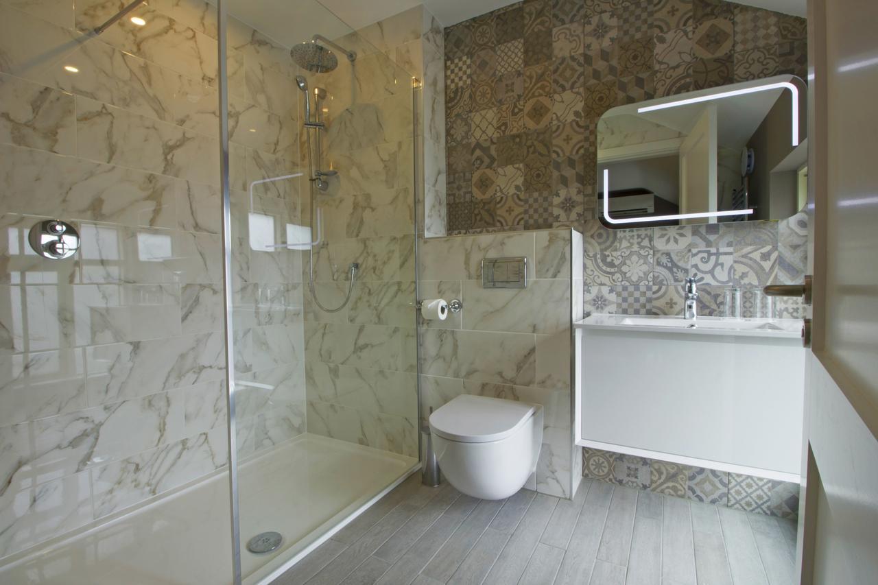 Gleesons Townhouse Booterstown Hotell Dublin Exteriör bild