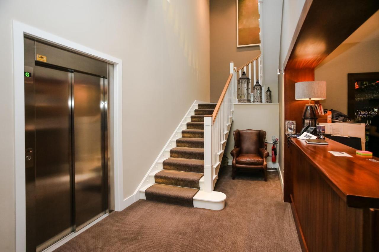 Gleesons Townhouse Booterstown Hotell Dublin Exteriör bild