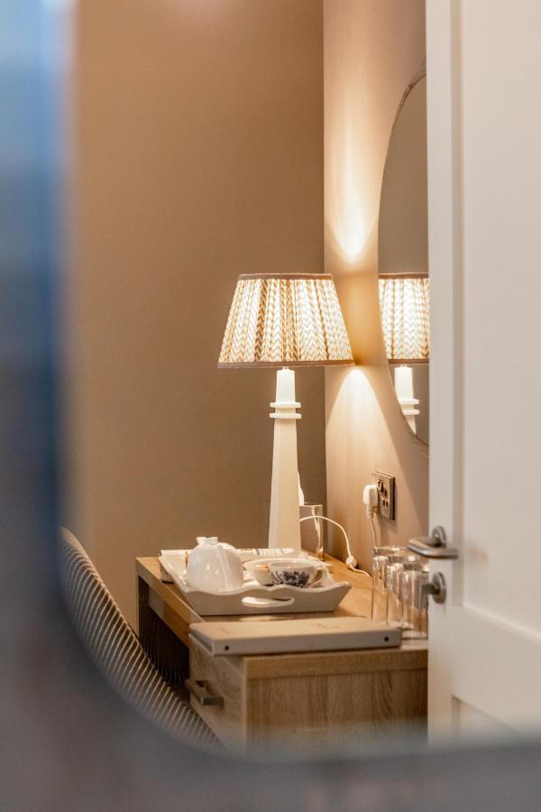 Gleesons Townhouse Booterstown Hotell Dublin Exteriör bild