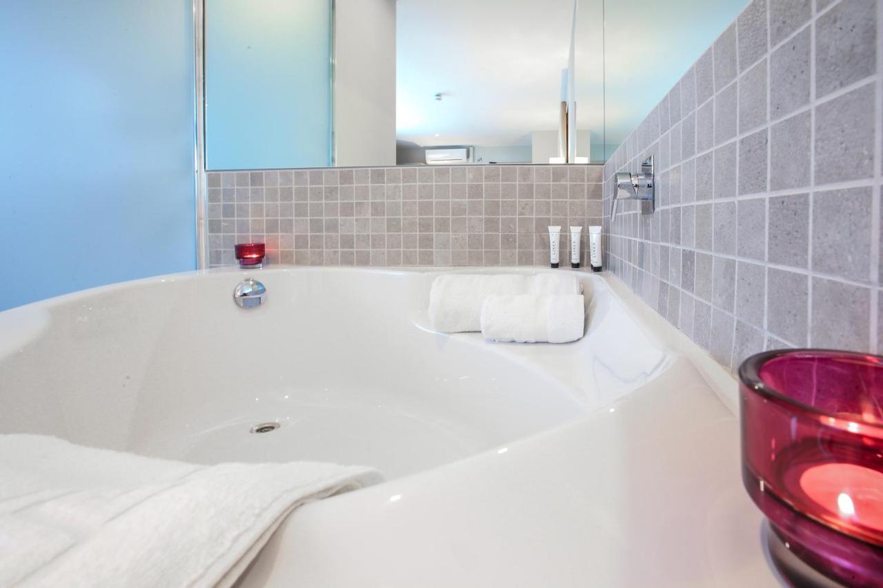 Gleesons Townhouse Booterstown Hotell Dublin Exteriör bild
