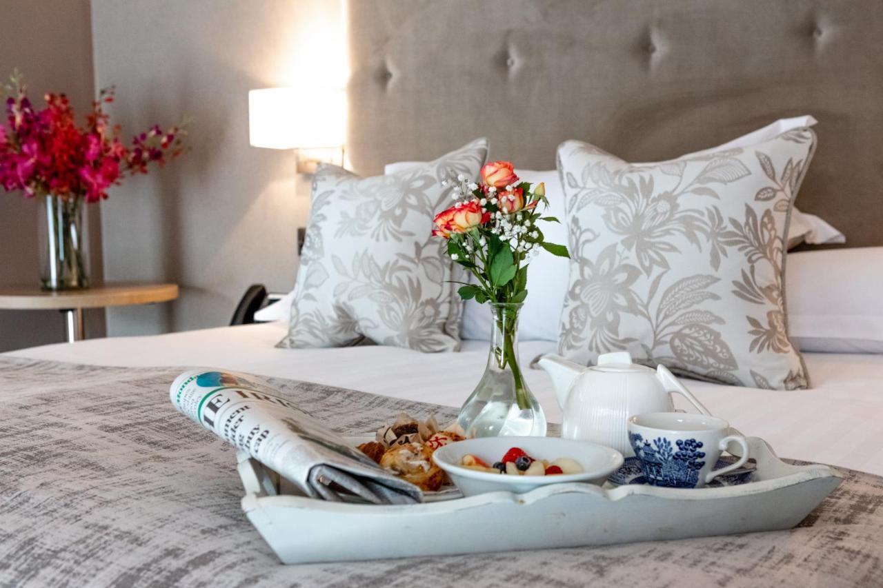 Gleesons Townhouse Booterstown Hotell Dublin Exteriör bild