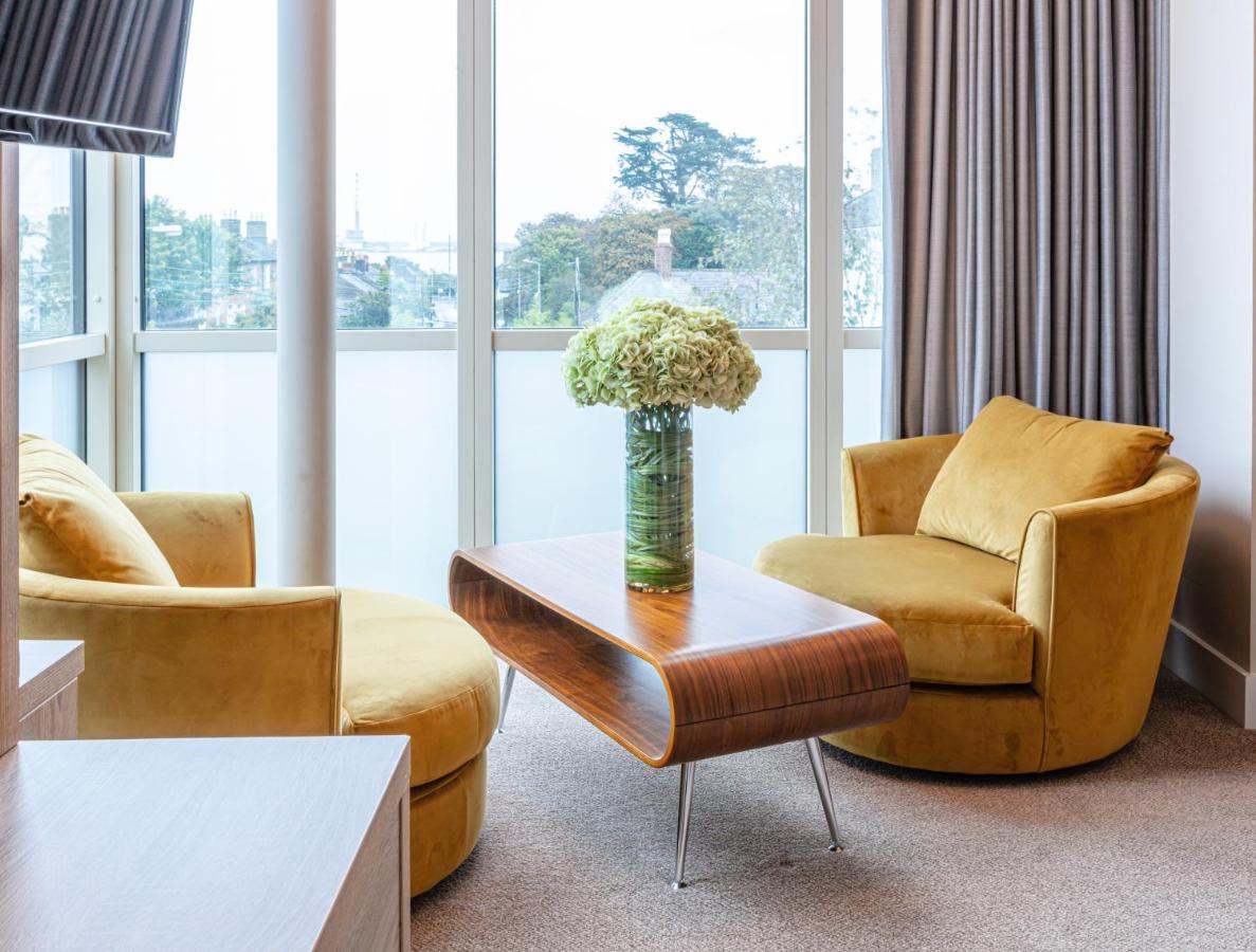 Gleesons Townhouse Booterstown Hotell Dublin Exteriör bild