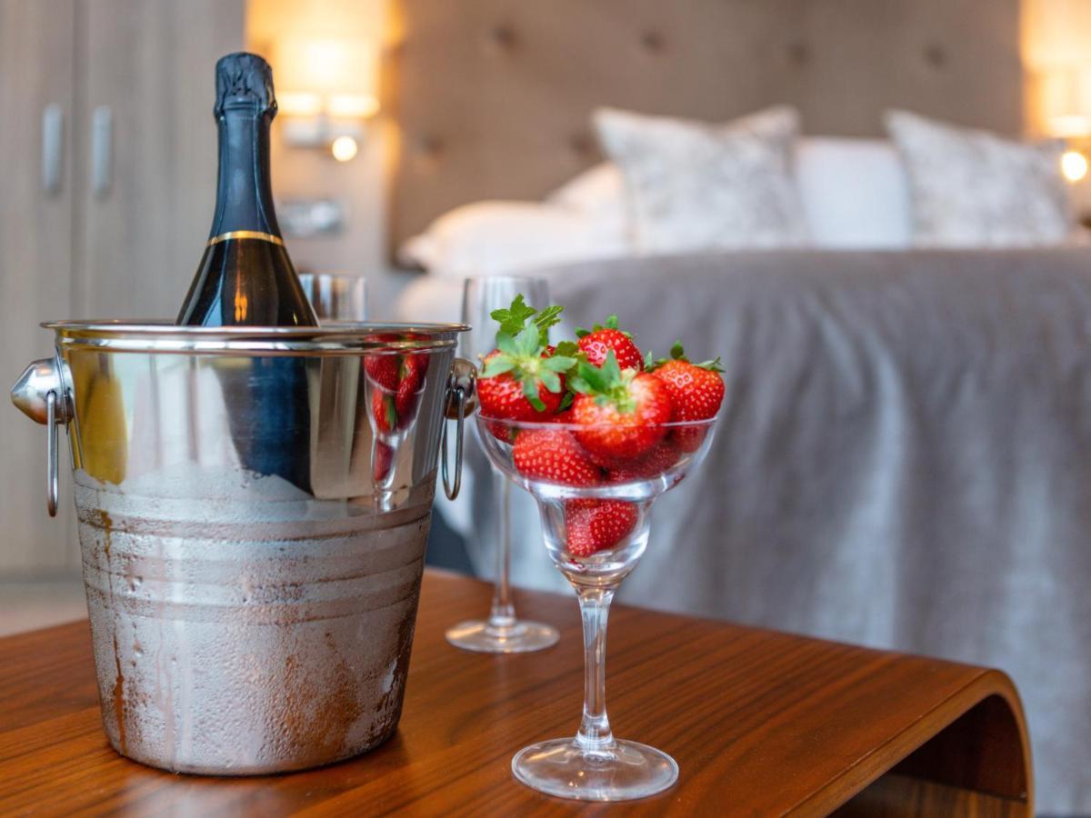 Gleesons Townhouse Booterstown Hotell Dublin Exteriör bild